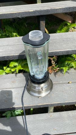 Commercial blender