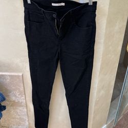 Levi’s - High Rise Black Jeans 30/10