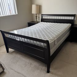 Coaster Solid Wood Queen Bed Frame with Beautyrest Mattress and Box Spring Clean and Good Condition