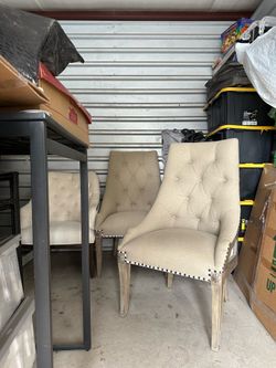 2 captains chairs