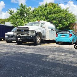 1992 Ford F700