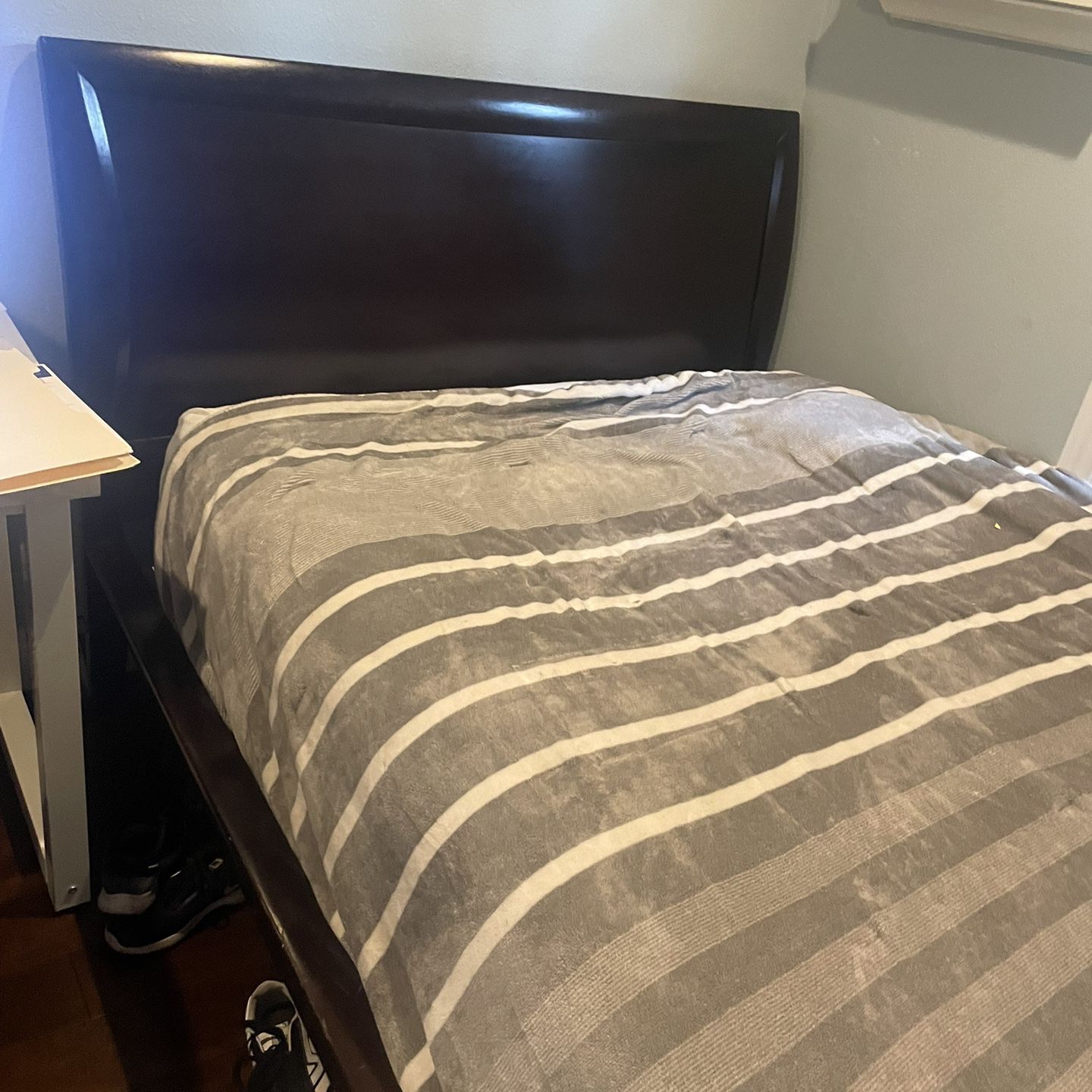 Espresso Full Size Bed And Mattress