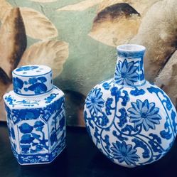 3 Pieces of Blue Collection decoration. 