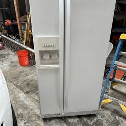 Whirlpool Refrigerator 