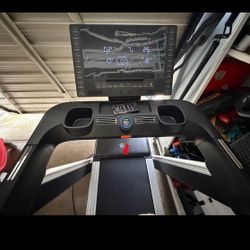 Treadmill Whith Incline 