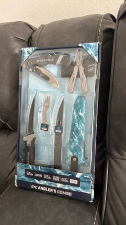 Fishing knife set