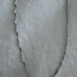 silver neckless
