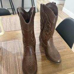 kids brown boots size 2
