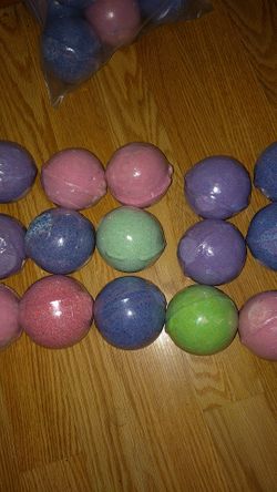 Scented Bath Bombs Different Colors
