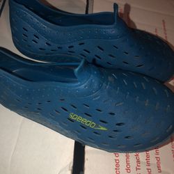 Speedo Water shoes For Little Ones. Size7/8C