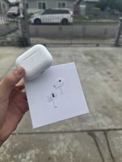 Apple AirPods Pro 2nd Gen