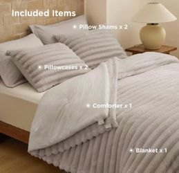 Gentlesoft 2-in-1 Oversized Queen Comforter Set and Detachable Fluffy Blanket, Beige Bedding Set for All Season Use, Detachable Design for Space Savin