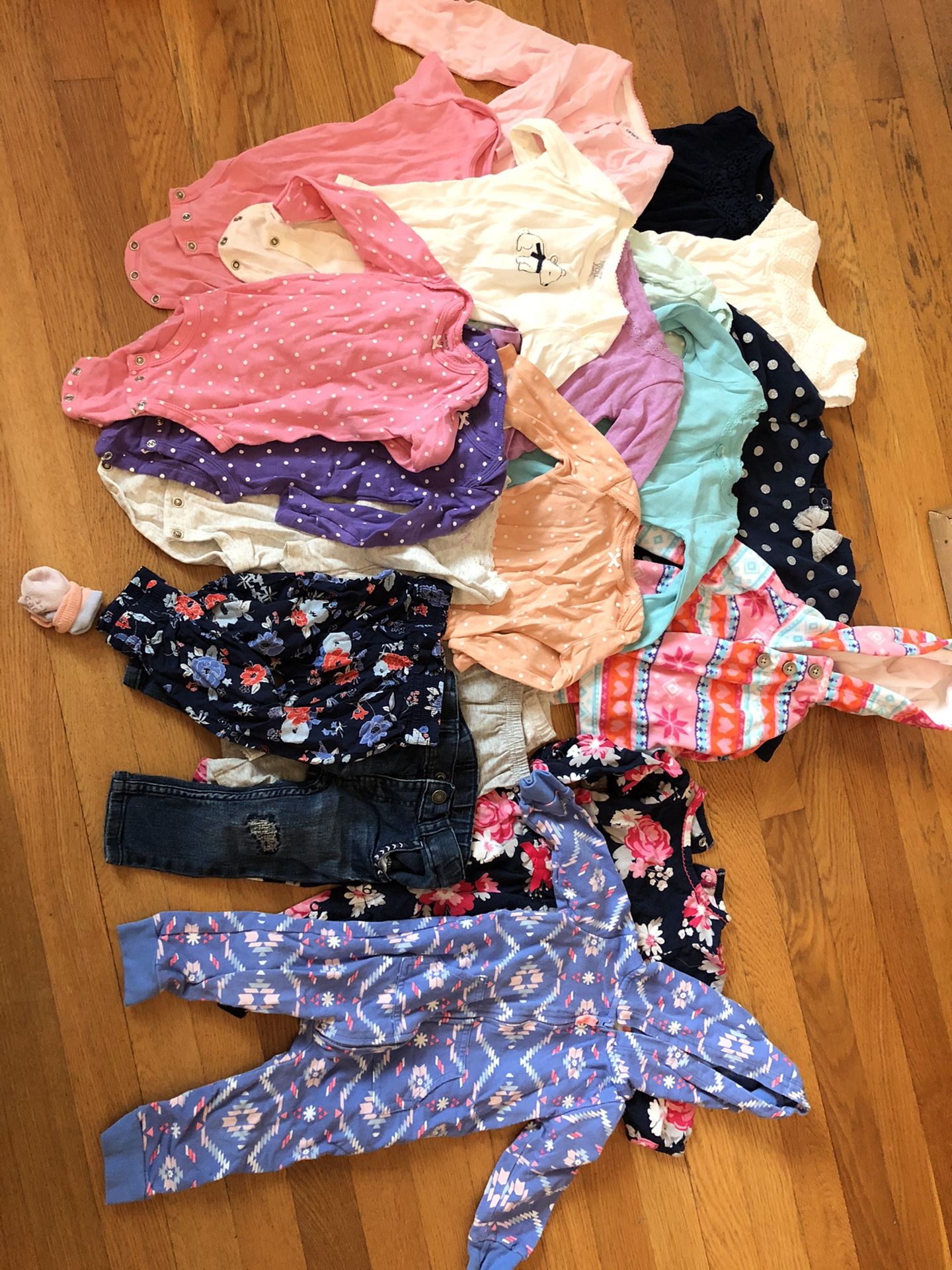 9 month baby girl Carters lot