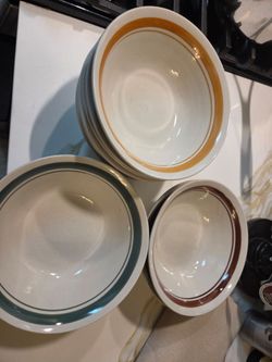 Mixed Ceramic Bowls Set