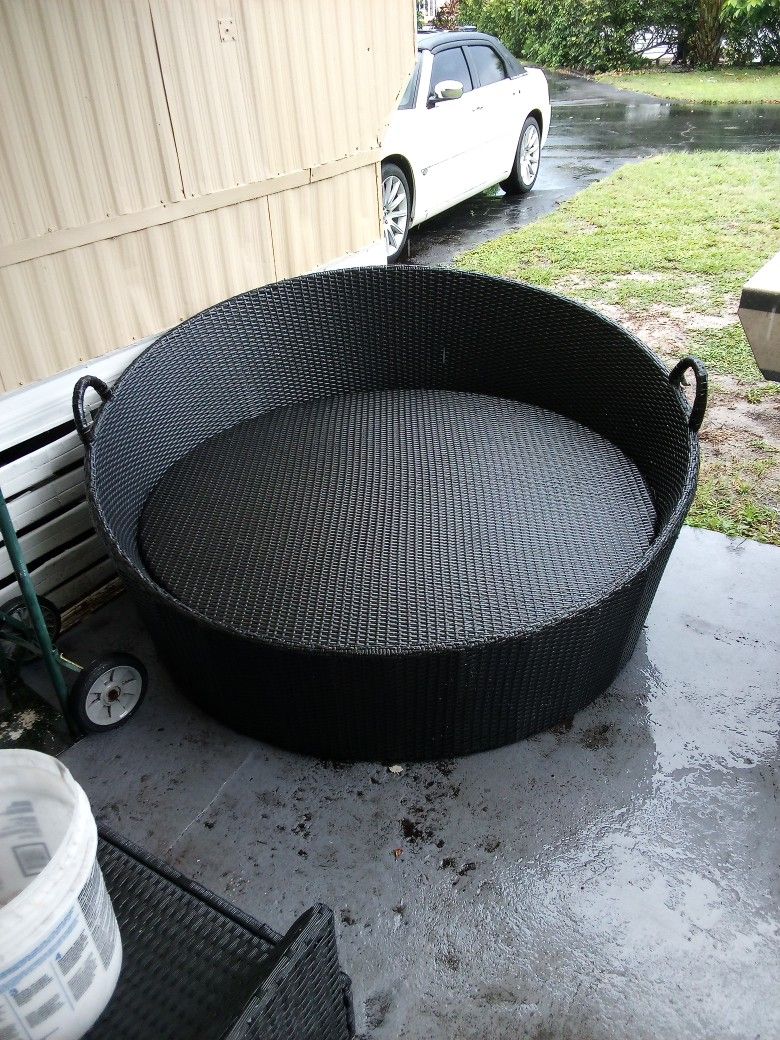 5'3"ROUND LOUNGE/WATER PROOF