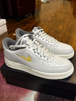 air force 1 07 lx light bone pale vanilla Size 11Mens 