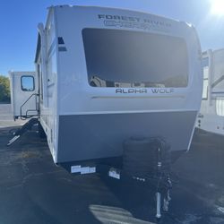 2026 Alpha Wolf 33RL