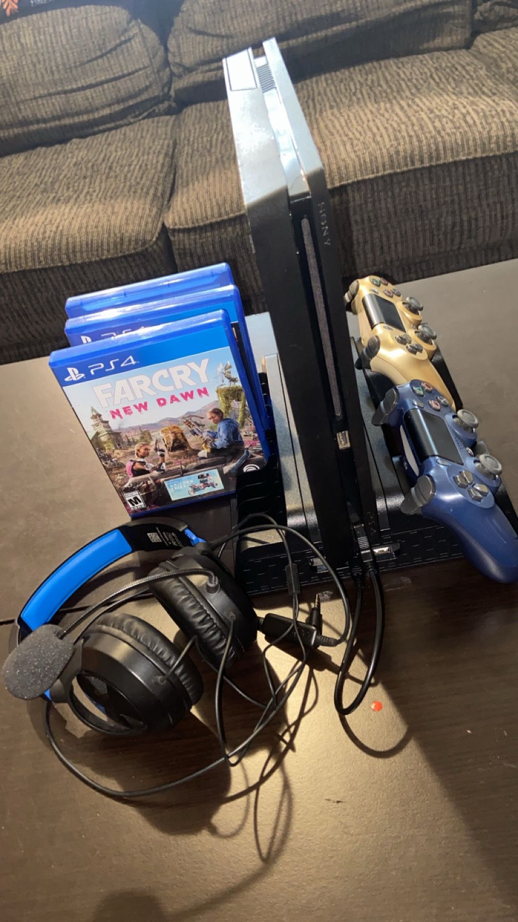 PS4