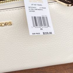 New Michael Kors Wallet