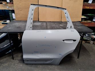 2015-2016-2017-2018-2019-2020-2021-2022-2023-2024 PORSCHE MACAN LEFT REAR DOOR OEM USED #11570