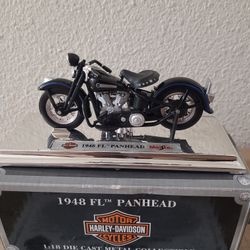 1948 FL Panhead Harley Davidson 1/18 Die Cast Replica