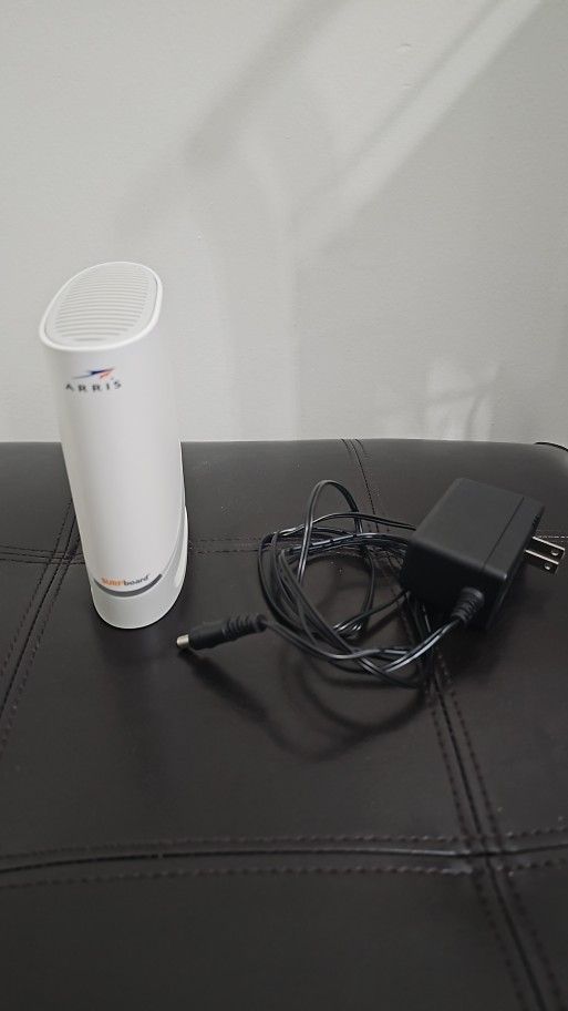 ARRIS S33 Surfboard DOCSIS 3.1 Multi-Gigabit Cable Modem