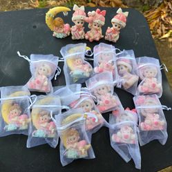 Baby shower favors