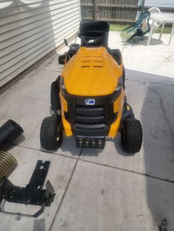 Riding lawn mower