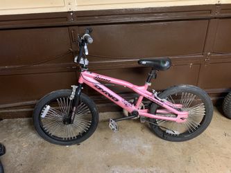 Girls Divine Dyno BMX bike for Sale in Butler PA OfferUp