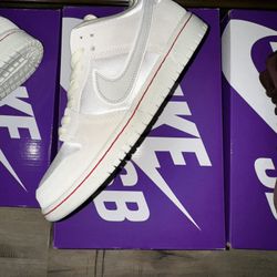 Nike SB Dunk Low “City Of Love” Light Bone