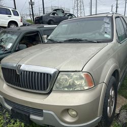 2003-2006 Lincoln Navigator Parts Hood Fender Lights 