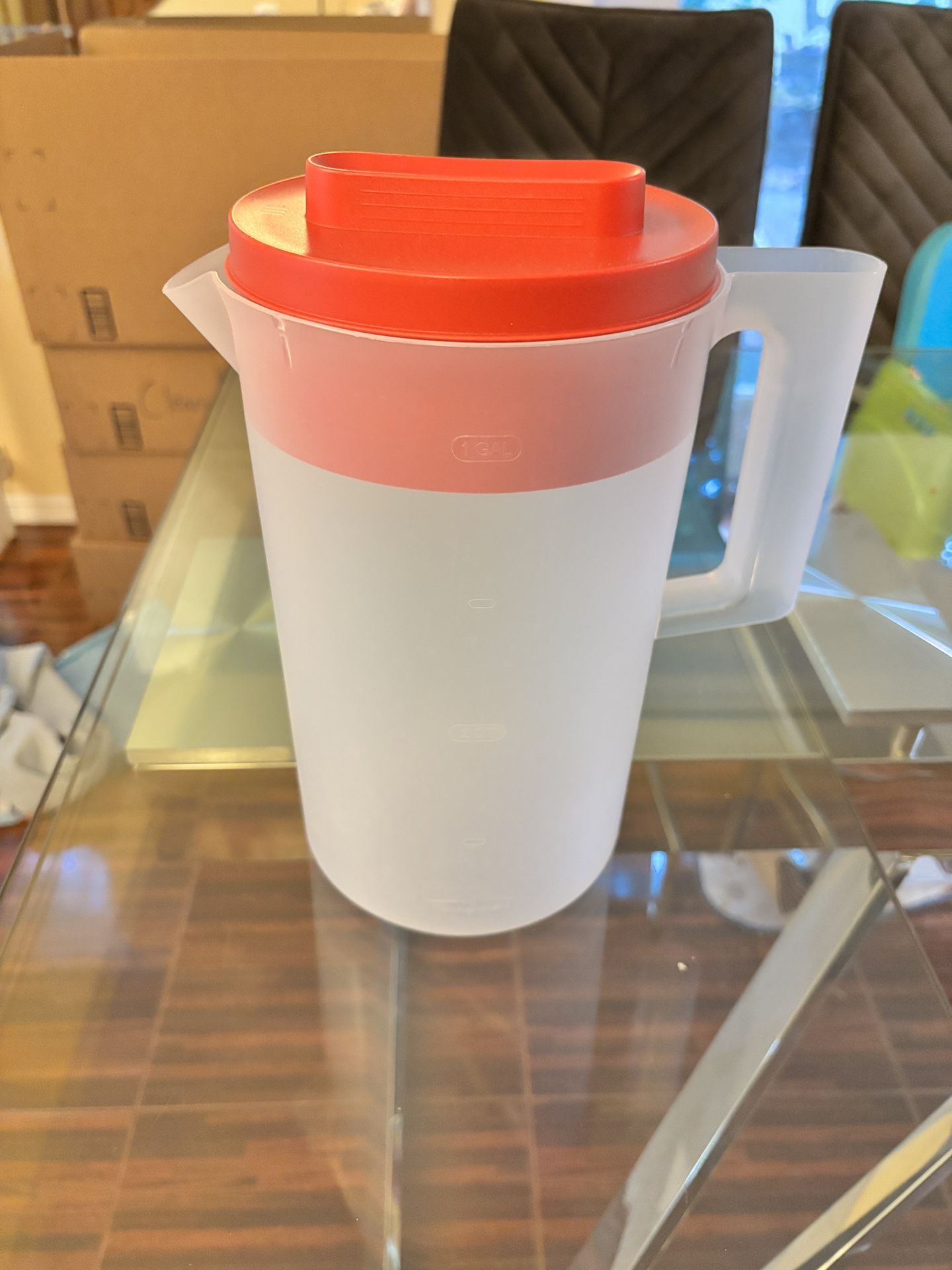 Rubbermaid Pitcher