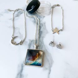 4 piece space jewelry bundle