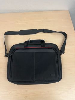 Laptop Bag - Adjustable Soft Targus Briefcase for 17” Computers. In Very Good Condition & Comes From a Smoke Free & Pet Free Environment !!
