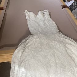 Wedding dress