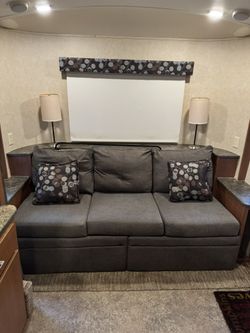 2012 VANTAGE KEYSTONE