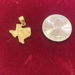 10 KY GOLD NUGGET TX CHARM