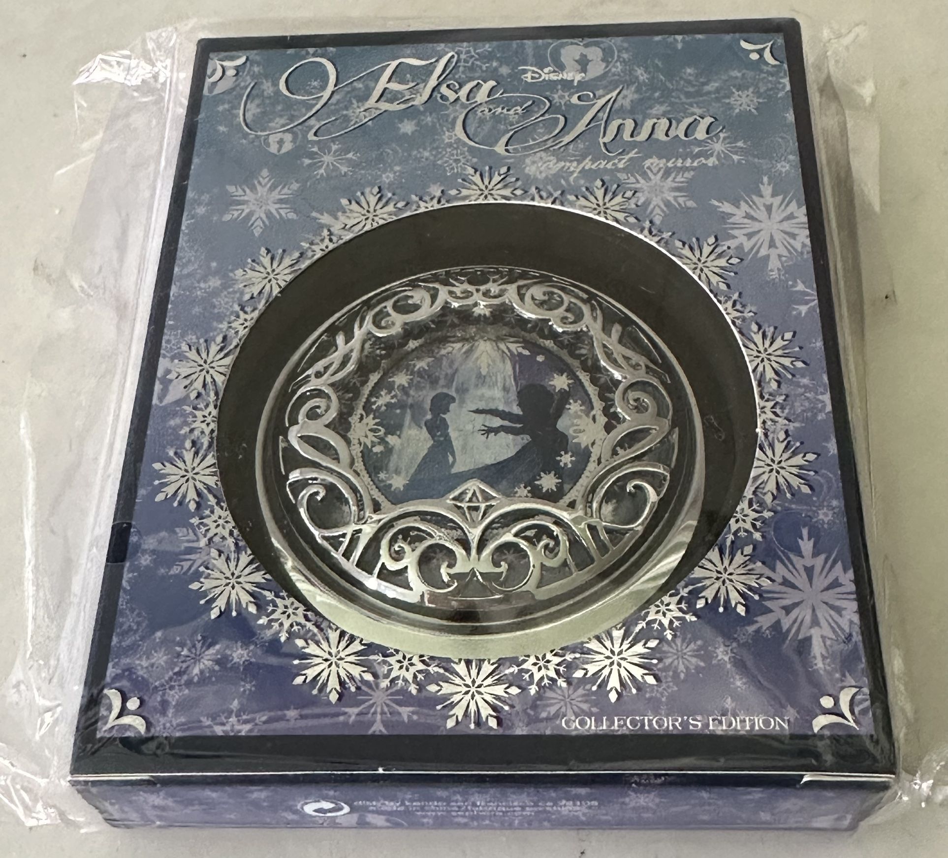 Sephora Disney Elsa and Anna Compact Mirror New In Box