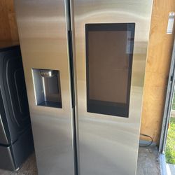 SAMSUNG FAMILY HUB REFRIGERATOR STOVE MICROWAVE WASHER DRYER HOOD RANGE KITCHEN APPLIANCE 