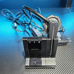 Plantronics Savi 740 (Savi W740) with lifter is a lightweight, convertible wireless headset system