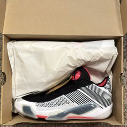 Jordan 38 Low-Size 14