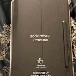 Samsung Galaxy Tab S7+ Keyboard Cover Like New In Box