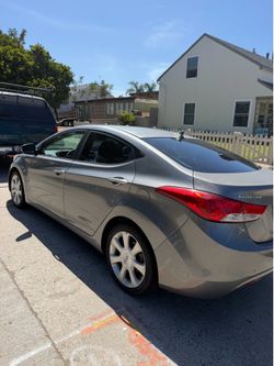 2013 Hyundai Elantra - Top Model