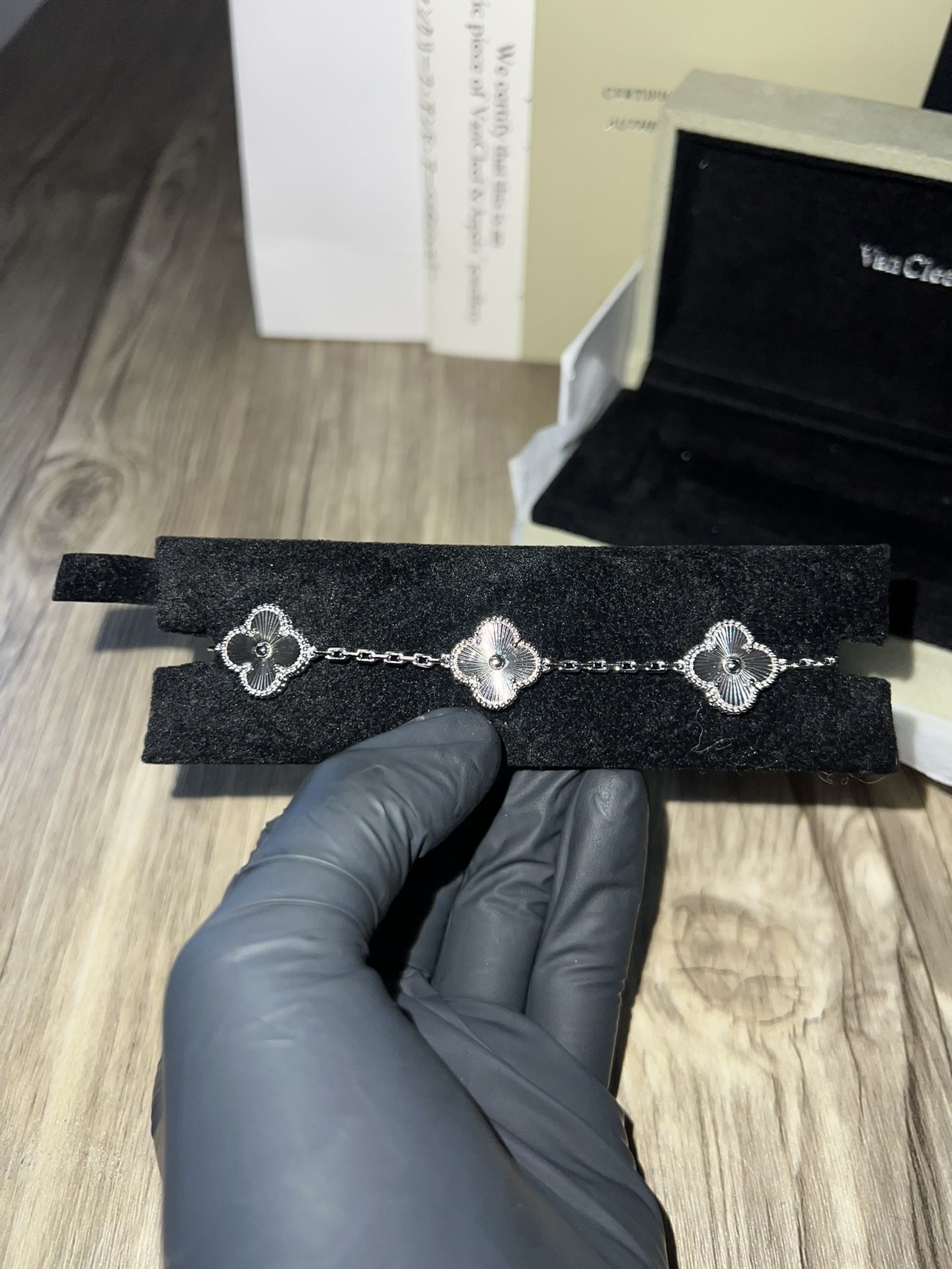 Van Cleef & Arpels Bracelet in Silver