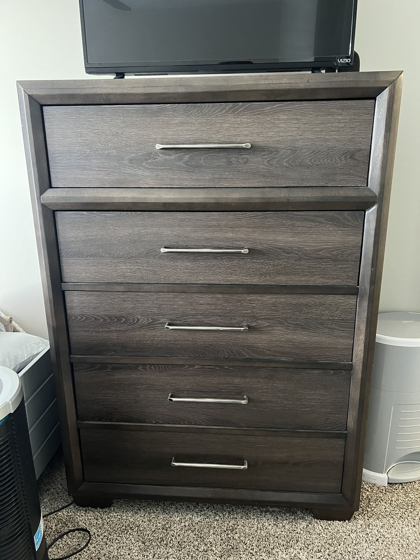 5ft Tall Dresser with 5 drawers