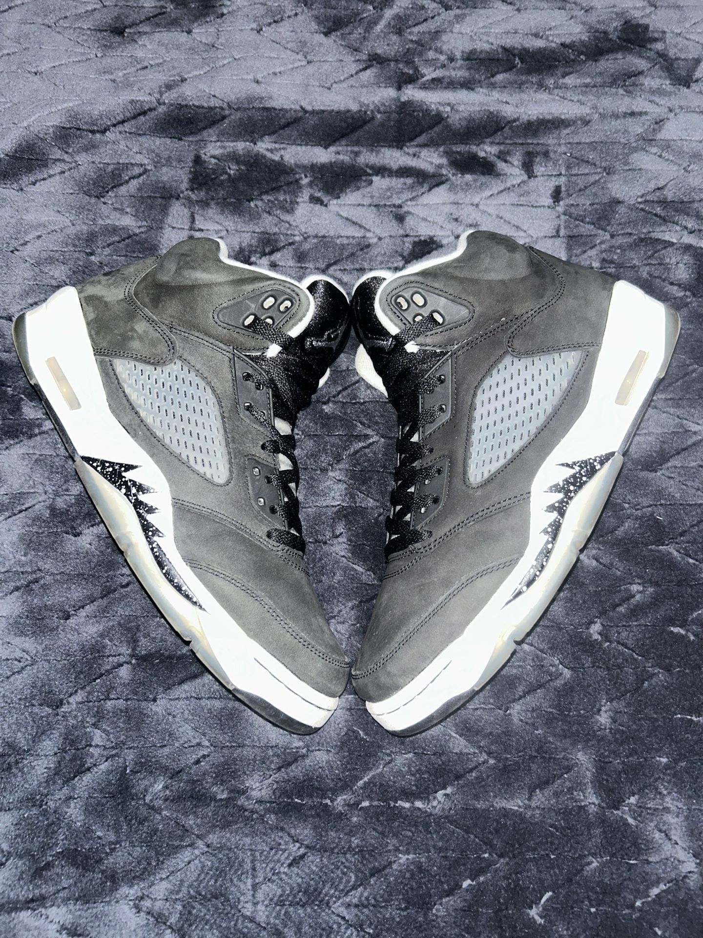 Jordan 5 Oreo Size 9