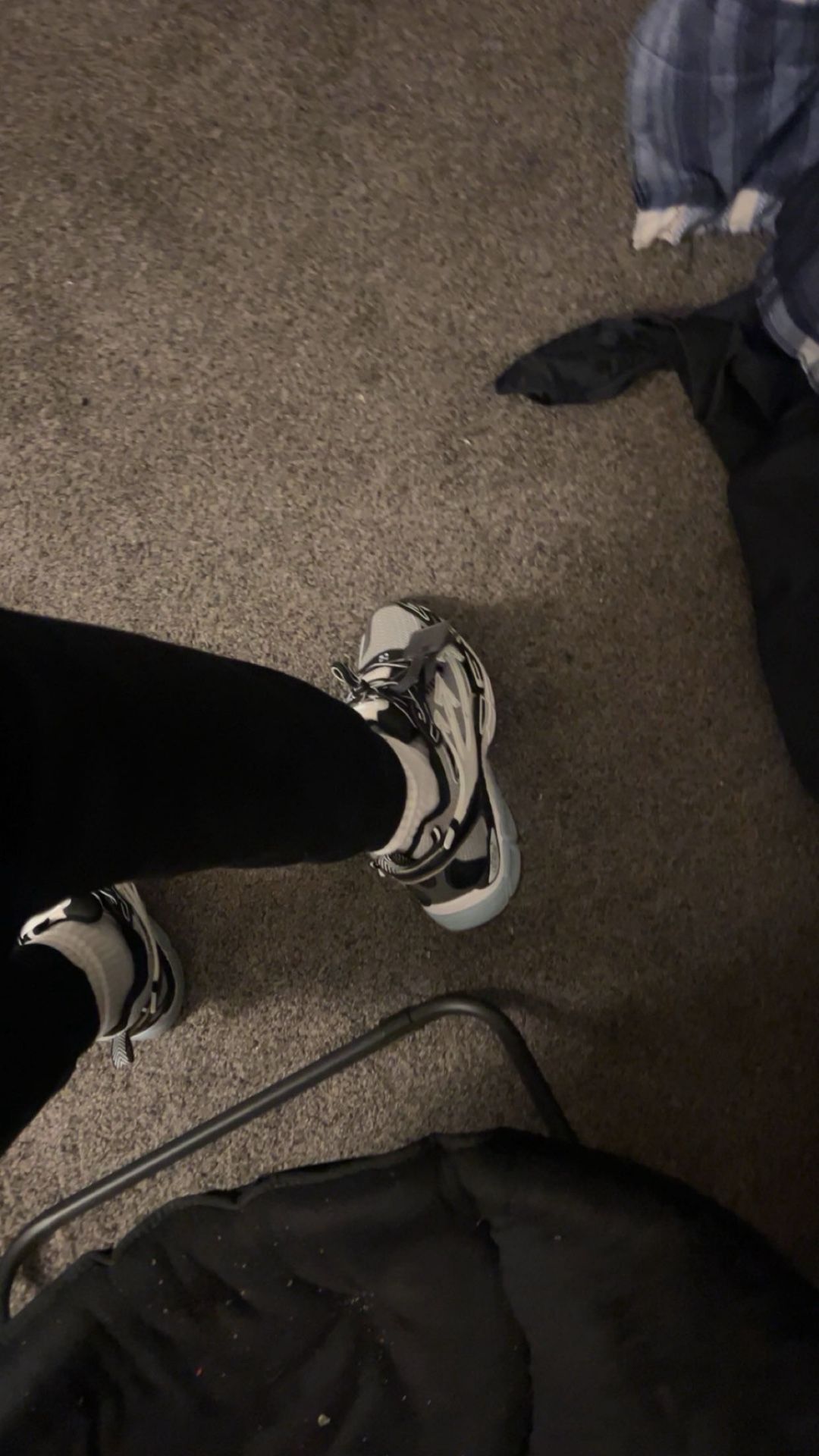 Off White “Be Right Backs”