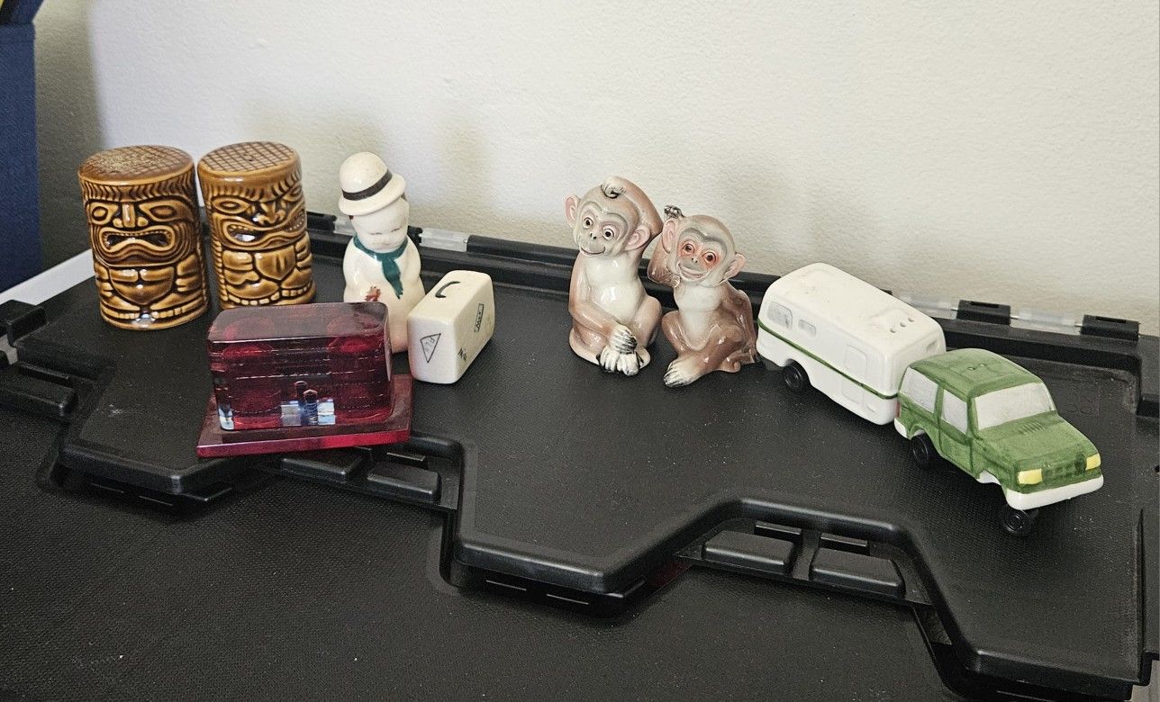 Vintage Salt And Pepper Shakers