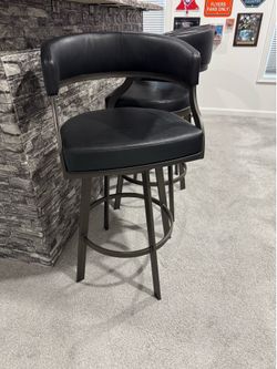 Bar stools **need gone** brand new $200 for four