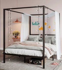 Beautiful Full Size Bed With Mattress